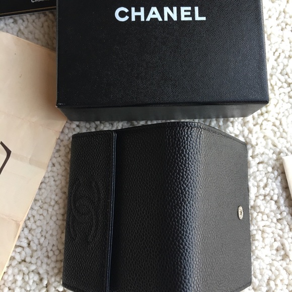 Chanel Wallet - Picture 3 of 5